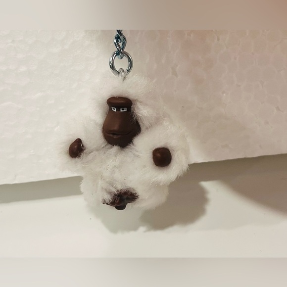 Monkey Keychains Sven Extra Small white color - Picture 1 of 4